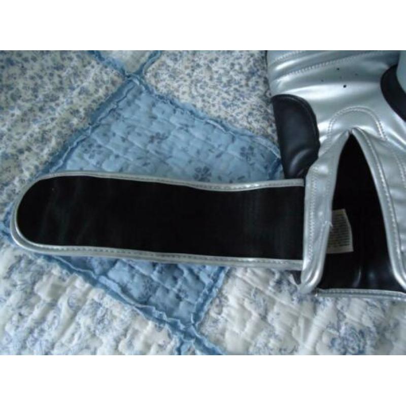 *bokshandschoenen Matsuru*14-oz*
