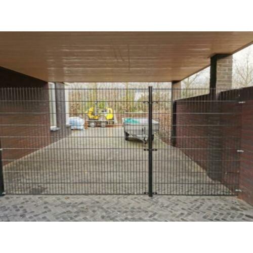 Te koop fraai metalen hekwerk inclusief poort