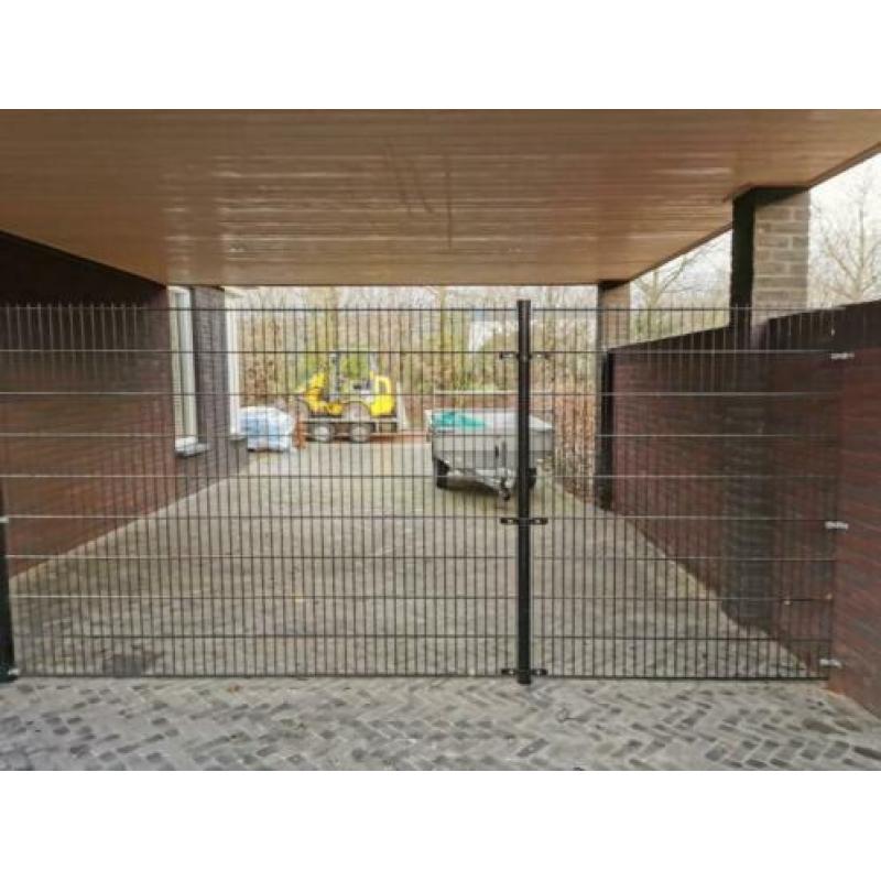 Te koop fraai metalen hekwerk inclusief poort