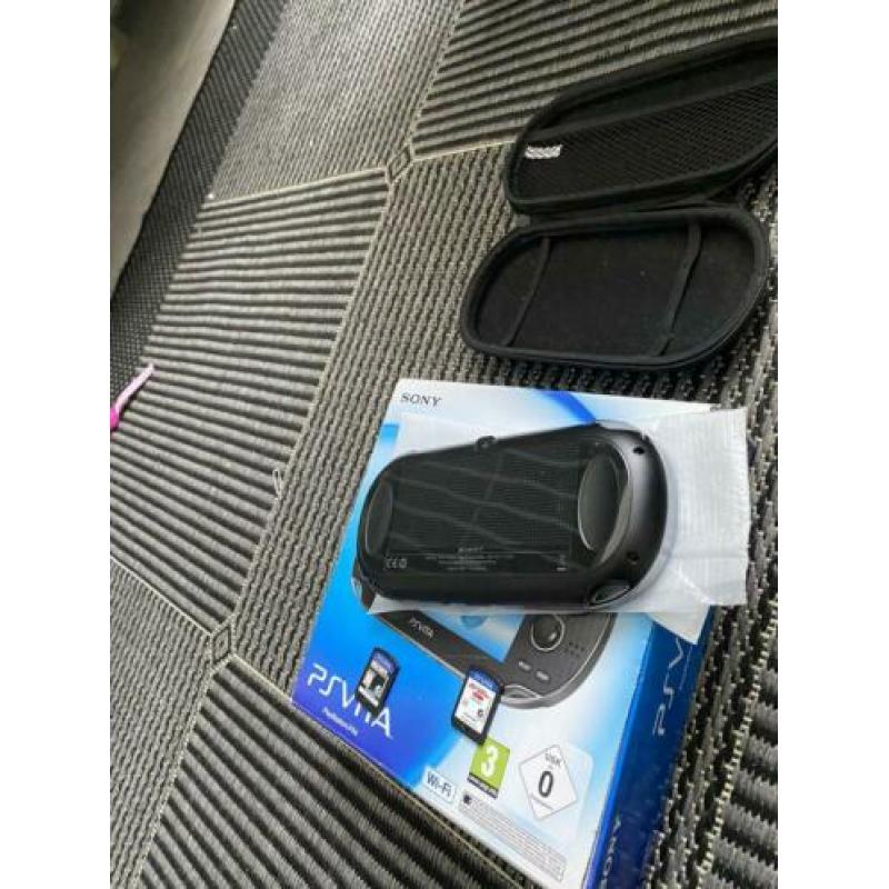 PlayStation ps vita met extras