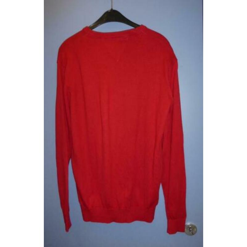 Pierre Cardin effen rode vhals trui zilver logo mt XL 29111