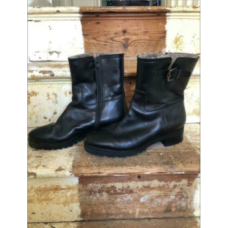 Leren laarsjes met schapenvacht (als UGG) Maat 40 van Cecili