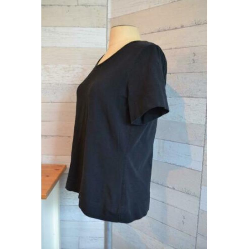 promiss zwart basic shirtje van stretch katoen M/L -- K434