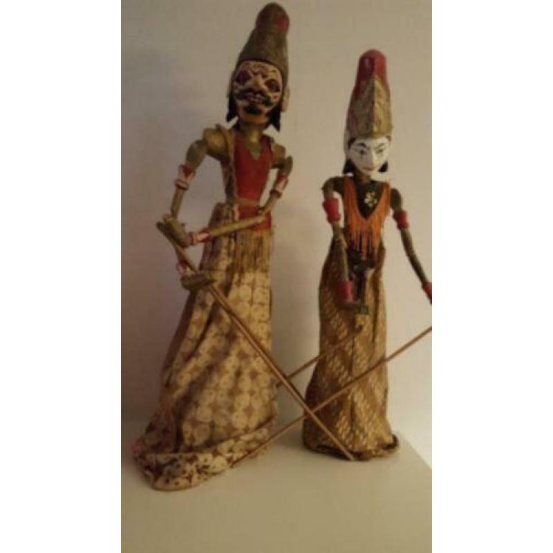 zeer oude Wajang pop 55cm hoog
