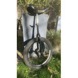 Eenwieler 20 inch zwart