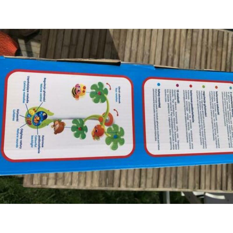 Muziekmobiel voor boven de box