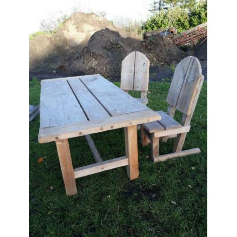 Tuintafel met 2 stoelen