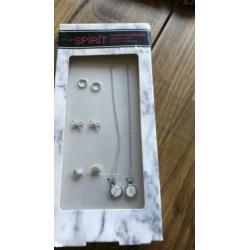 Nieuw TRUE SPIRIT SIERADEN SET