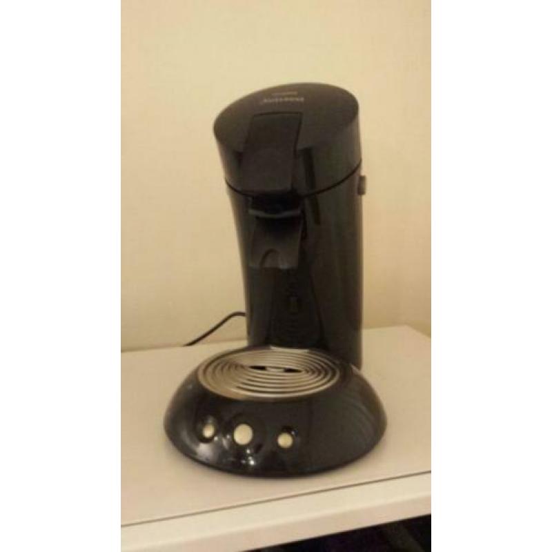 Philips Senseo apparaat met koffiepadhouder.