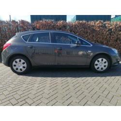 Opel Astra 120pk Turbo Blitz (NAV/LMV/T.haak/1ste eig.)