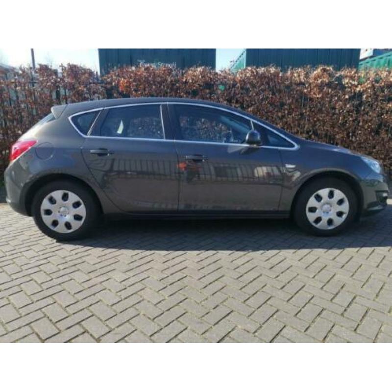 Opel Astra 120pk Turbo Blitz (NAV/LMV/T.haak/1ste eig.)