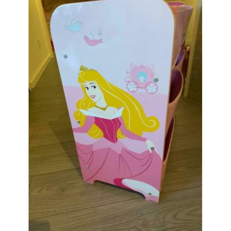 Kastje voor kinder kamer