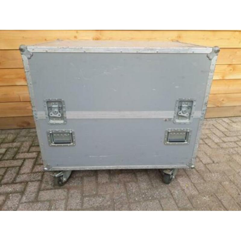 Flightcase 108x73x86 cm
