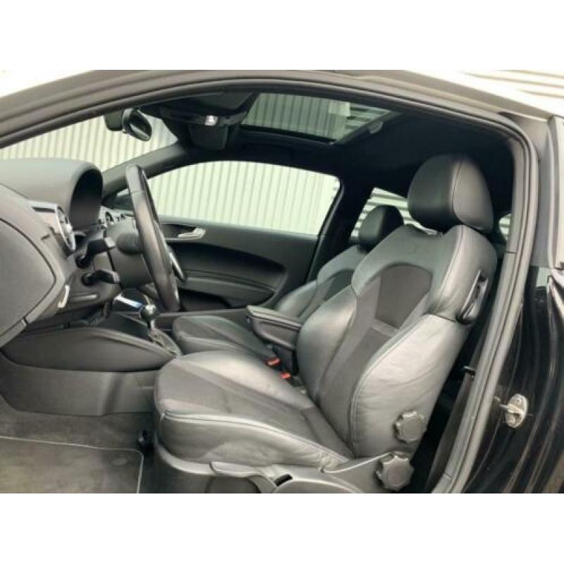Audi A1 1.4 TFSI S-Line 185PK Automaat/Panoramadak/Navigatie