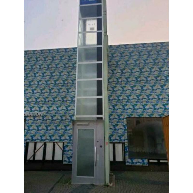 Complete Personenlift volledig uit glas