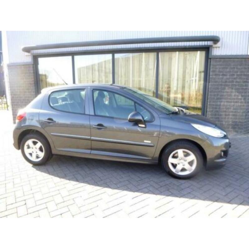 Peugeot 207 HB 5 deurs 1.4 VTi + Trekhaak - LMV