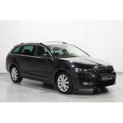 Skoda Octavia Combi 1.6 TDI 110 pk Ambition Bruin Lederen In