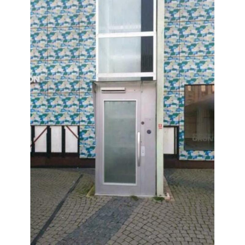 Complete Personenlift volledig uit glas