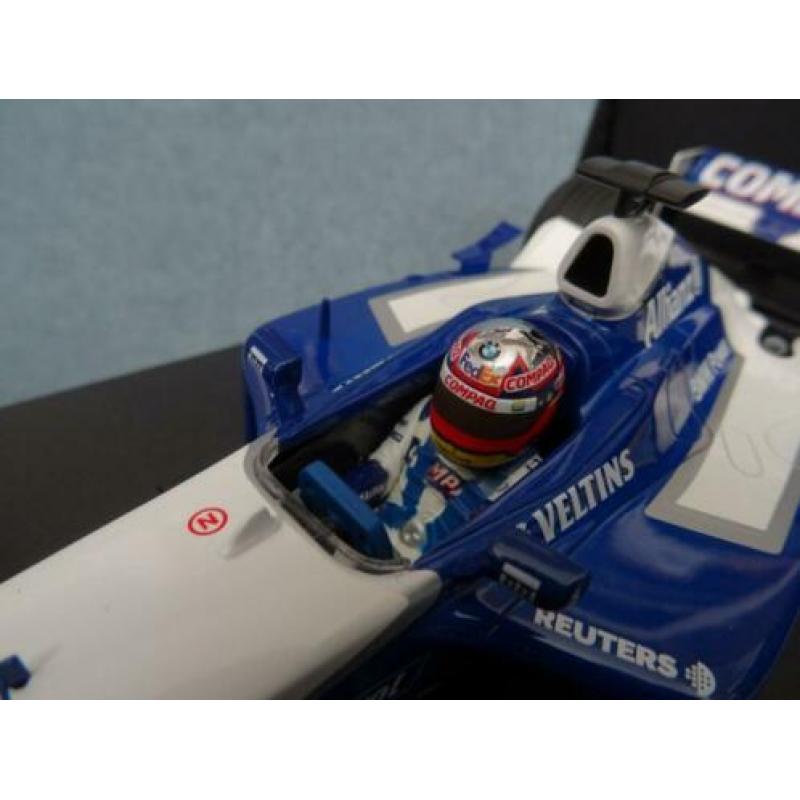 F1 BMW Williams launch car 2002 Montoya Minichamps 1:18