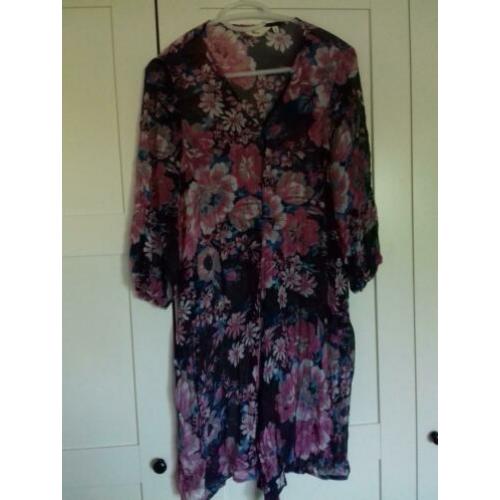 Miss Etam bloemen tuniek / blouse maat 38.