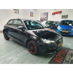 Audi A1 1.2 TFSI S edition /NAVI/LED/CLIMA!