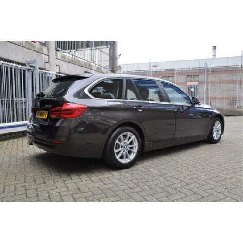 BMW 3 Serie Touring 320d EDE Centennial High Executive
