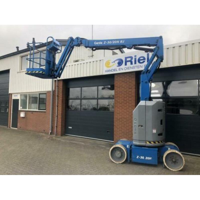 Genie Z30-20N RJ 2007 accu knikarm telescoop hoogwerker accu