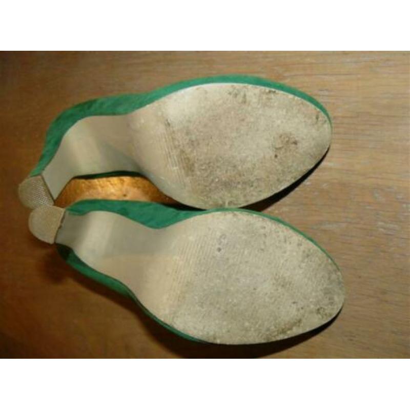 C448 Amigo mt 37 pumps groen suede plateau binnenin
