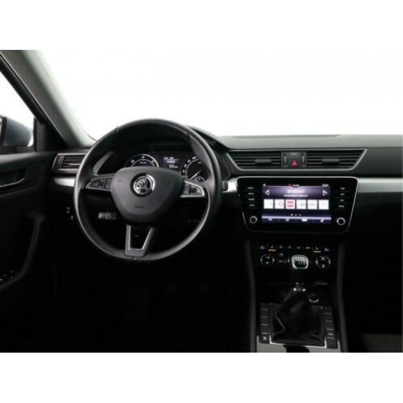 Skoda Superb Combi 1.6 120pk TDI Greenline Business | Naviga