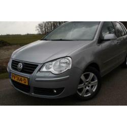 Volkswagen Polo 1.2-12V Trendline 5DRS AIRCO / CRUISE / LMV