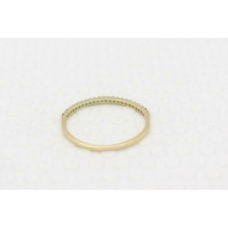 14 Karaat. Gouden vintage aanschuif ring met smaragd.