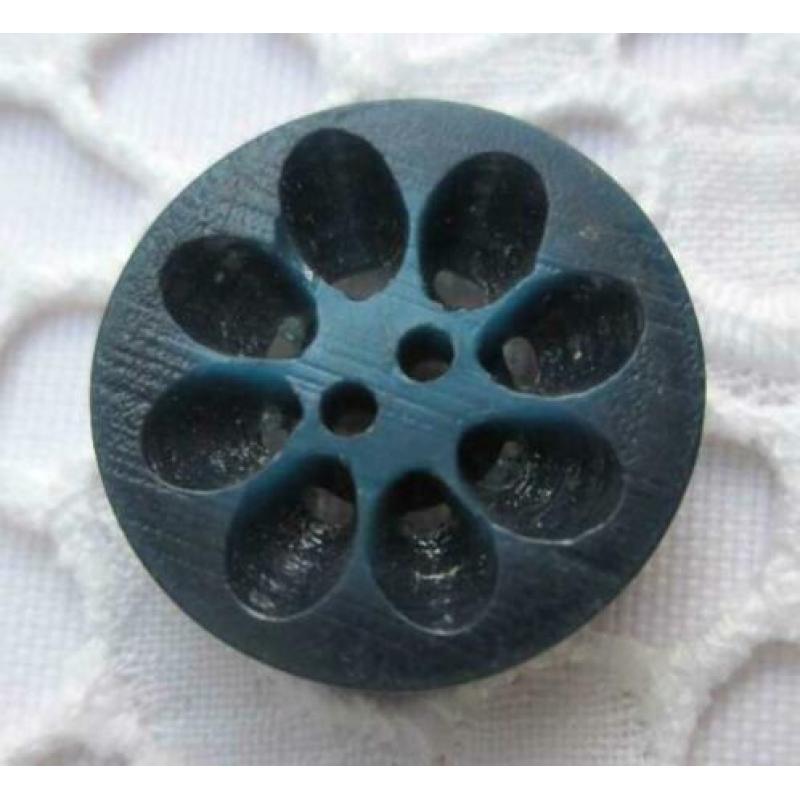 Vintage kunststof bloemknoop nr M1306 blauw