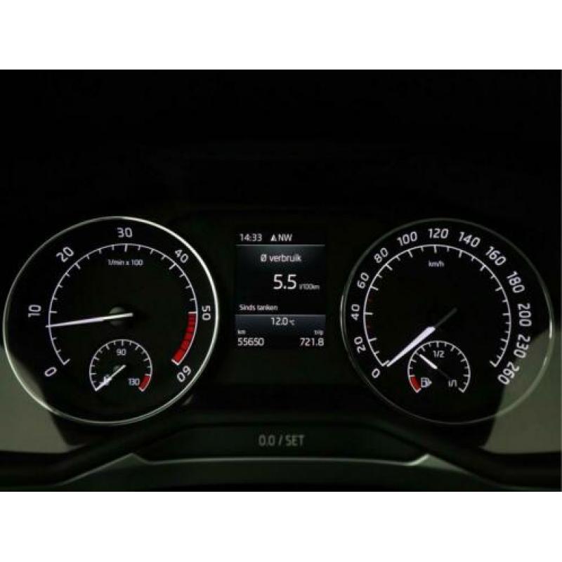 Skoda Superb Combi 1.6 120pk TDI Greenline Business | Naviga