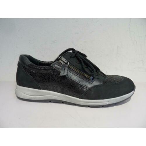 Zwarte sneakers 38