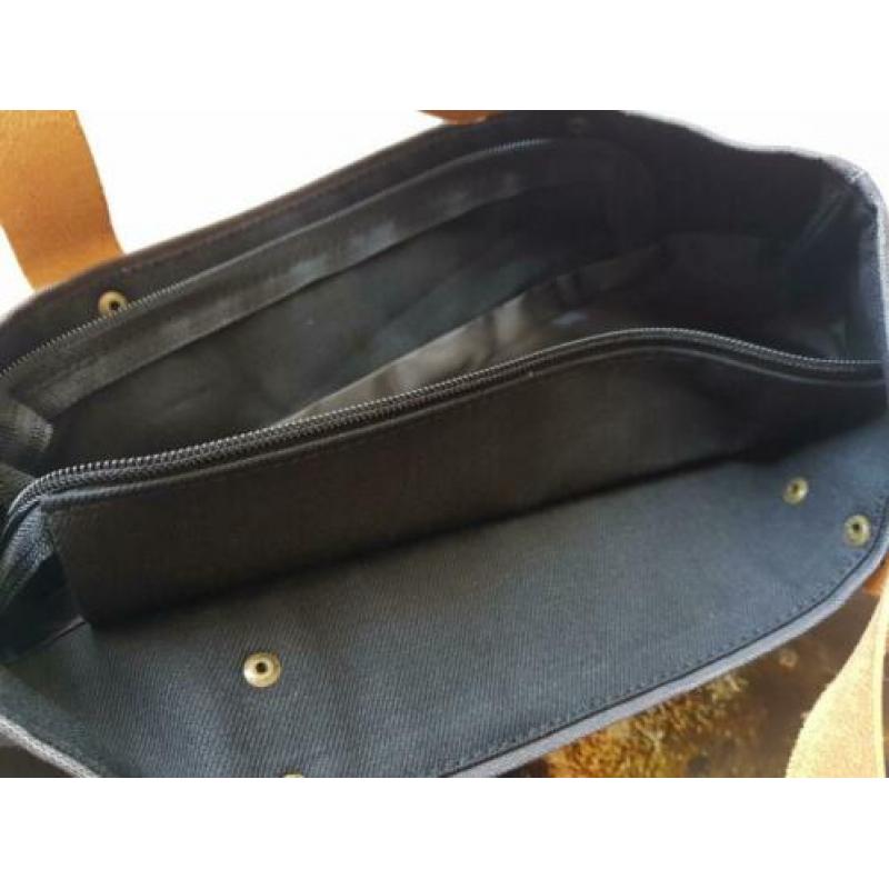 Totebag. Mandela. Zwart. Waterproof. Rits. Incl. Levering