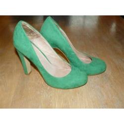 C448 Amigo mt 37 pumps groen suede plateau binnenin