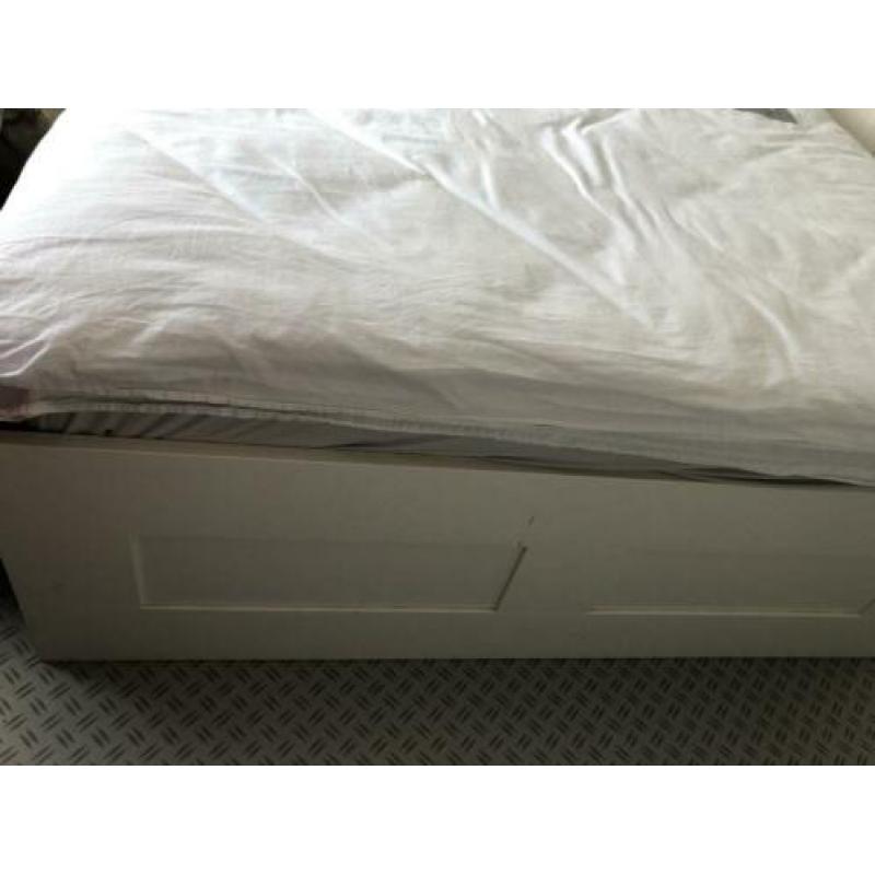 Brimnes Ikea 140/200