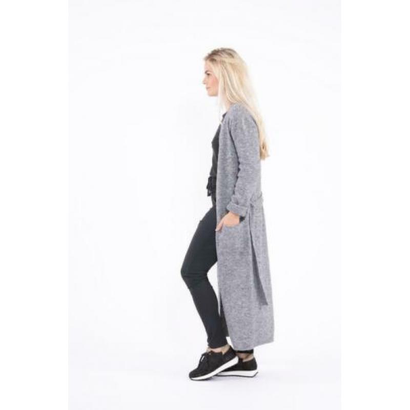 Zusss lekker lang vest, maat M/ L, evt met sjaal