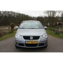 Volkswagen Polo 1.2-12V Trendline 5DRS AIRCO / CRUISE / LMV