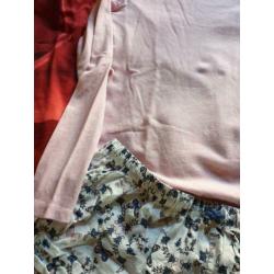 Mooi als nieuw pyjama set S