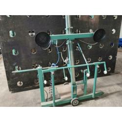 Hijs middel. Zuignap wagen. Glas gereedschap