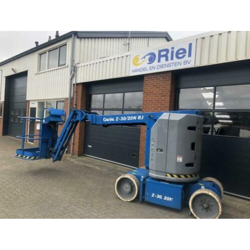 Genie Z30-20N RJ 2007 accu knikarm telescoop hoogwerker accu