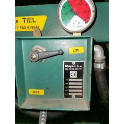 Hijs middel. Zuignap wagen. Glas gereedschap