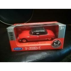 Citroen ds 19 cabriolet van Welly nex models