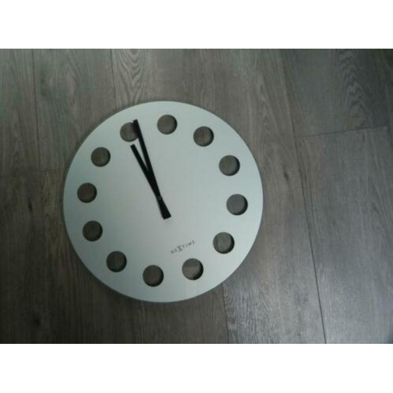 NEXTIME WANDKLOK -diameter 43 cm- voor een KOOPJE