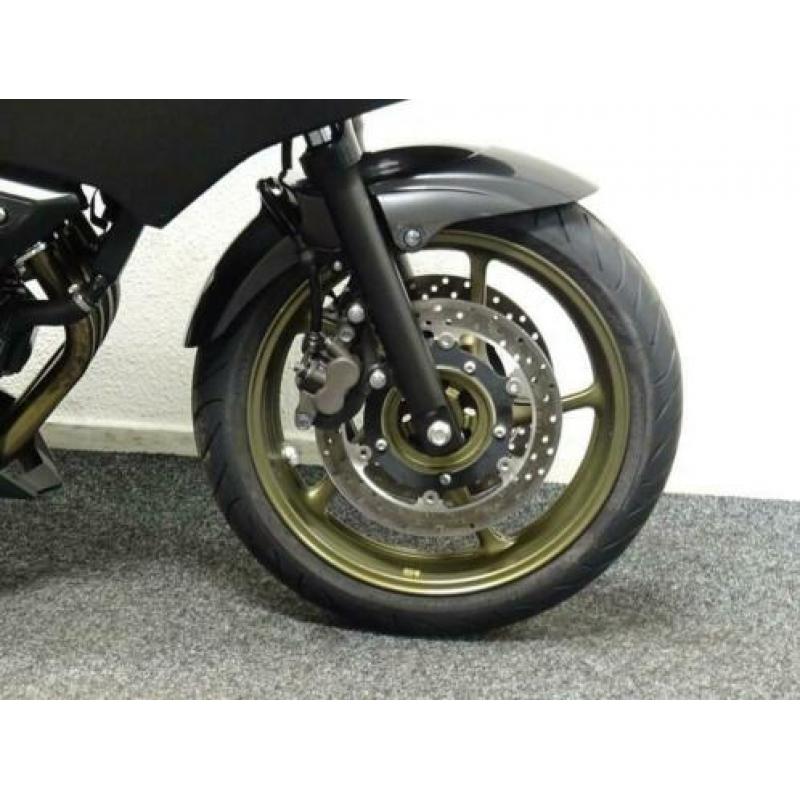 Yamaha XJ6 / DIVERSION (bj 2009)