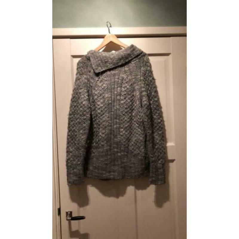 Hugo boss trui maat M/L