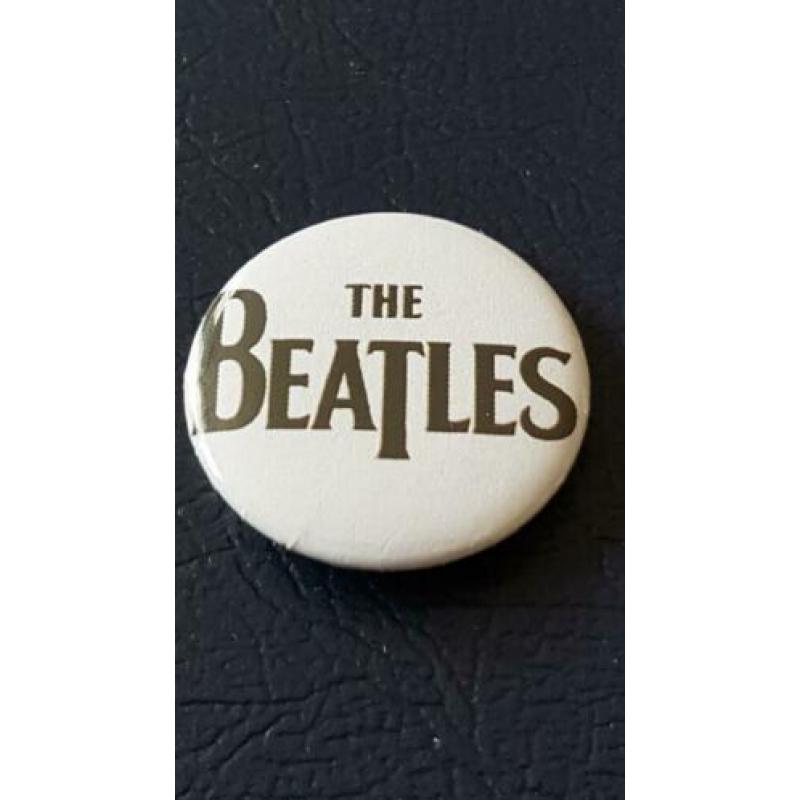 THE BEATLES : 24 verschillende, zie foto's en tekst