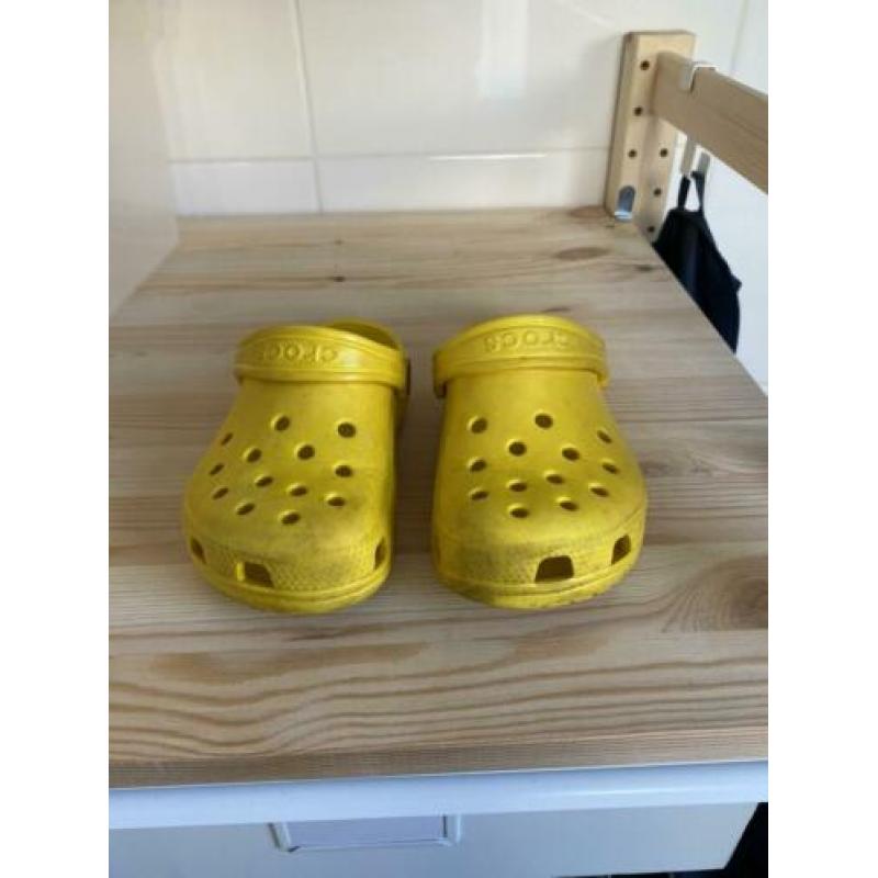 Gele Crocs, maat 10 (27-28)
