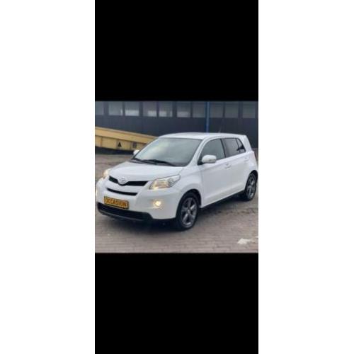 Toyota Urban Cruiser 1.3 VVT-i Dynamic Pearl Navi keyless go